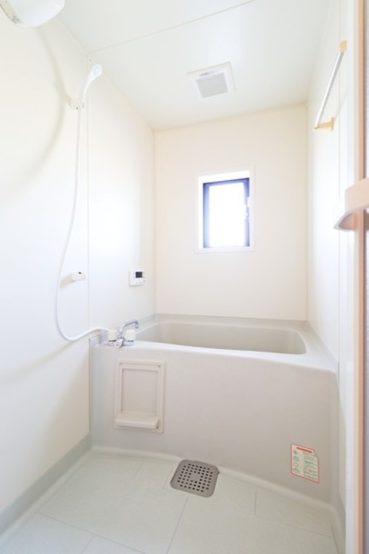 バス・シャワールーム　図面と現状に相違がある場合には現状を優先