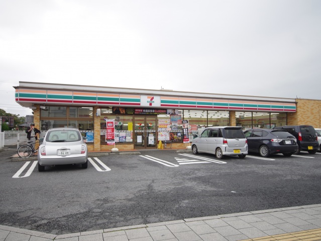 コンビニ　セブンイレブン北真岡店（コンビニ）まで744m