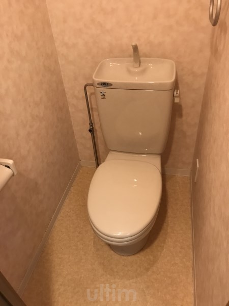 トイレ　別の部屋の写真