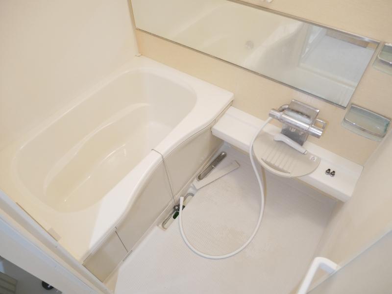 バス・シャワールーム　浴室