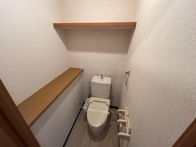 トイレ　シャワー付トイレ