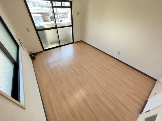 居室・リビング　※別部屋の写真です