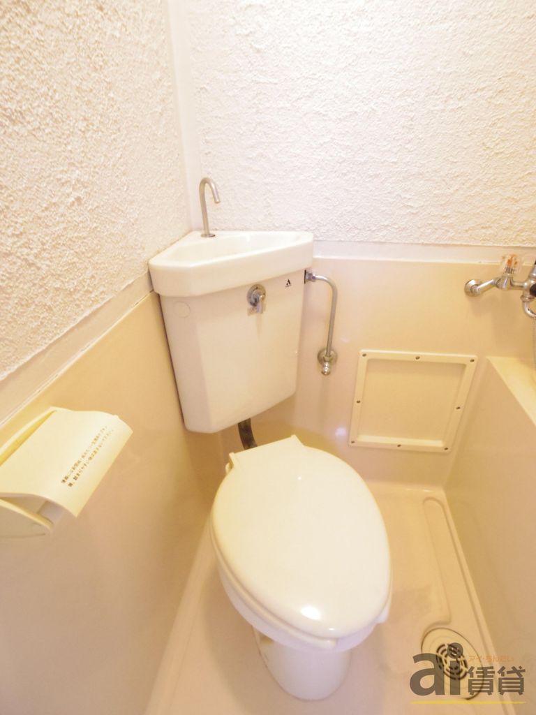 トイレ　※同仕様写真です