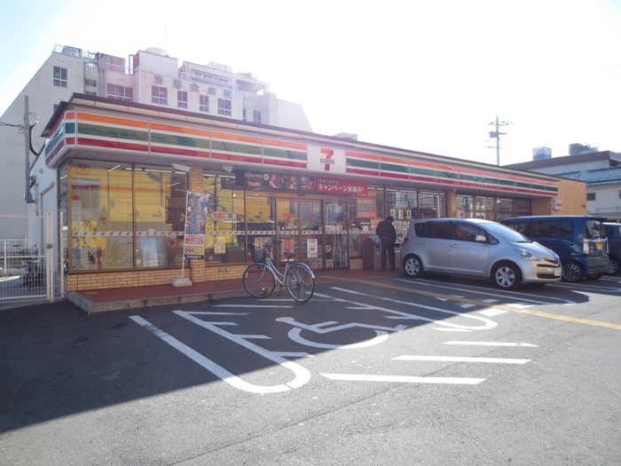 コンビニ　セブンイレブン（コンビニ）まで507m