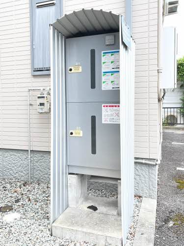 建物外観　宅配ボックス