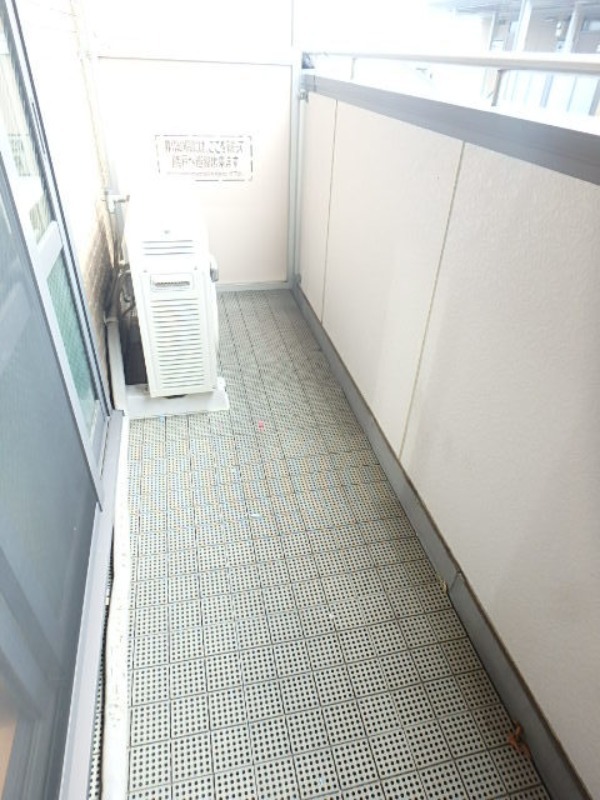 バルコニー　図面と現状に相違がある場合には現状を優先