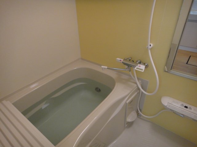 バス・シャワールーム　バス