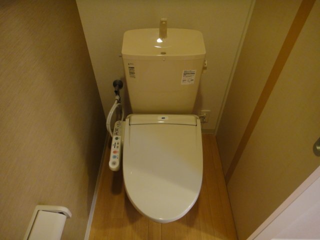 トイレ　シャワー付トイレ