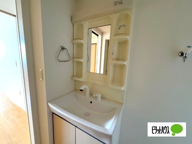 洗面設備　洗髪洗面化粧台