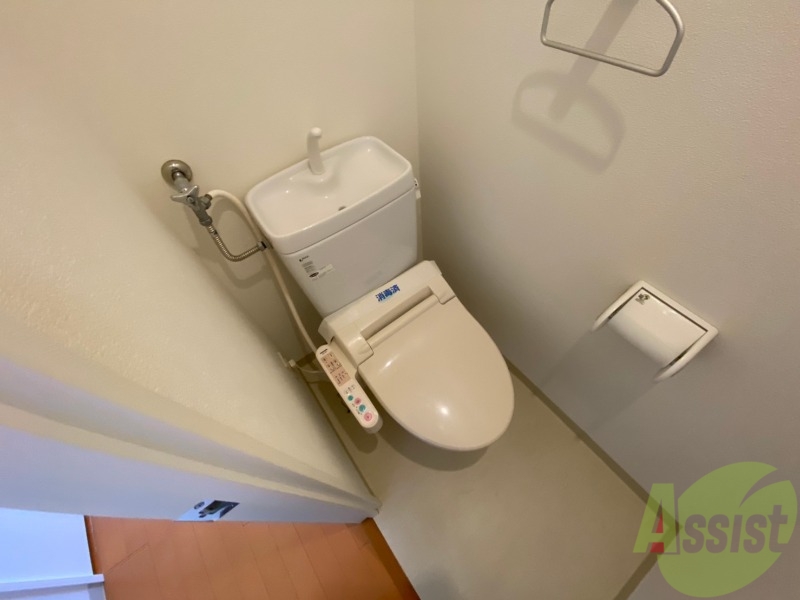 トイレ　トイレです。ウォシュレット付を探している方、おすすめです。
