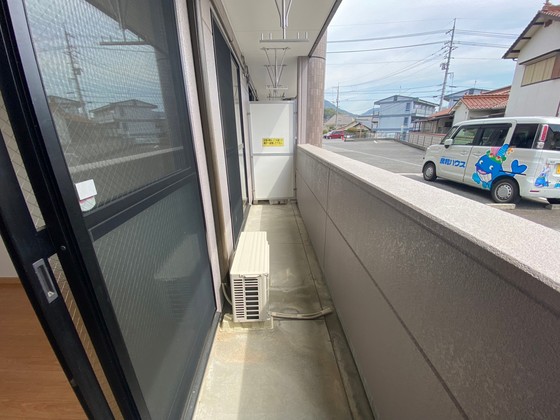 バルコニー　※別部屋の写真です