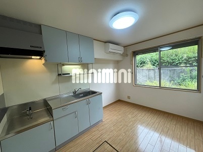 居室・リビング　他号室の写真です