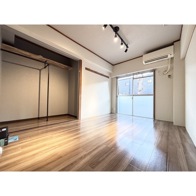 居室・リビング　リビング（同仕様タイプ・現況優先）