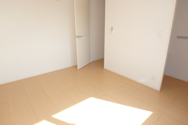 その他部屋・スペース　洋室６帖