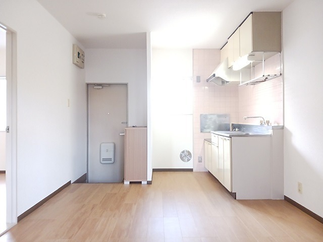 居室・リビング　明るいお部屋です。