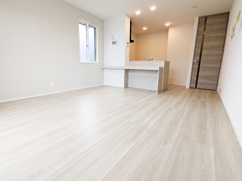 居室・リビング　図面と現状に相違がある場合には現状を優先