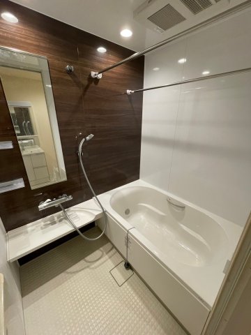 バス・シャワールーム　※同号室別部屋参考写真です。