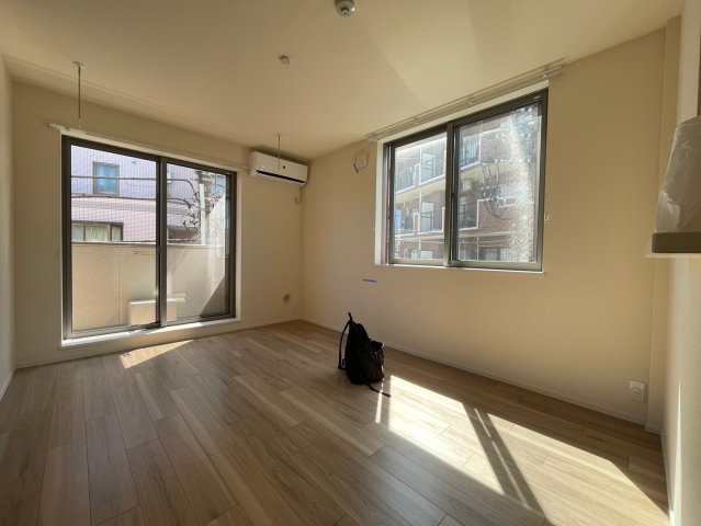 居室・リビング　※同号室別部屋参考写真です。