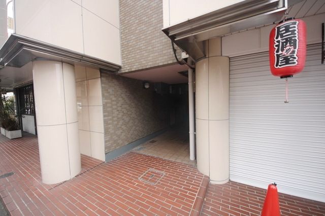 エントランス　★見学希望等はタウンハウジング中央林間店までお気軽に♪★