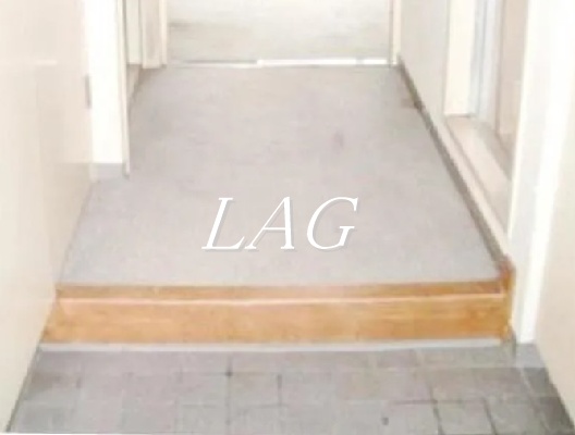 玄関　玄関です。