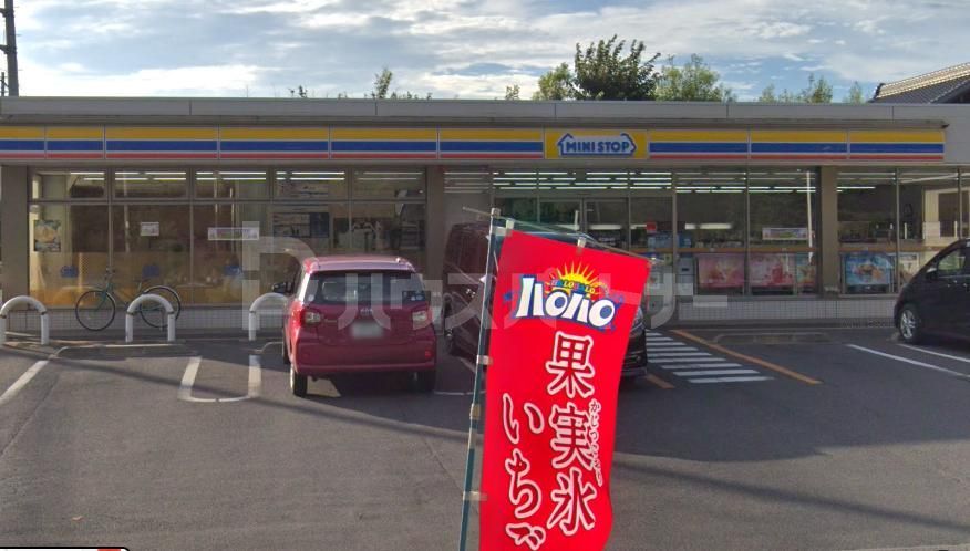 コンビニ　ミニストップ松戸金ケ作店（コンビニ）まで130m