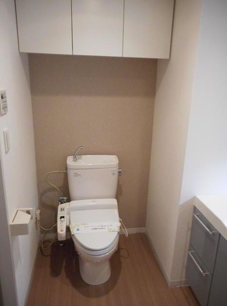 トイレ　別号室参考写真