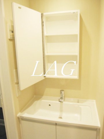 洗面設備　洗面台です。