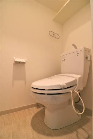 トイレ　ウォシュレット完備