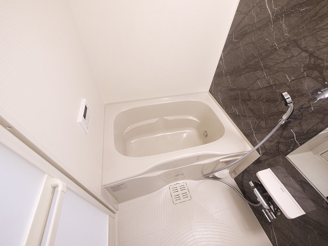 バス・シャワールーム　お風呂です