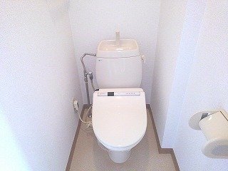 トイレ　シンプルで使いやすいトイレです