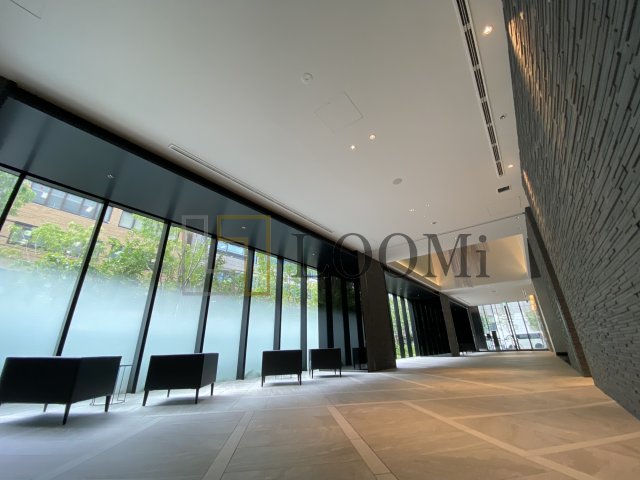 ロビー　ローレルタワー御堂筋本町　ロビー