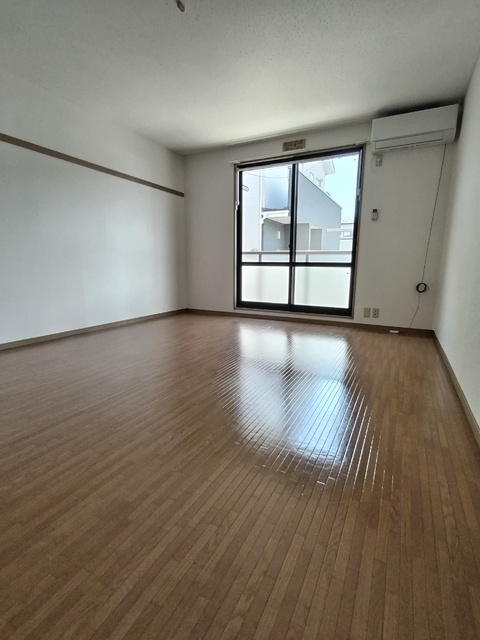 居室・リビング　★１０帖の洋室★