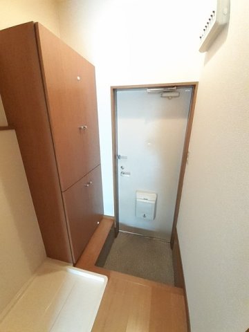 玄関　落ち着いた玄関です