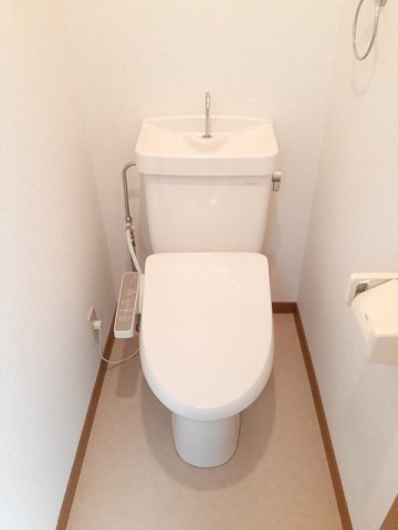 トイレ　シンプルで使いやすいトイレです
