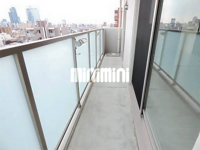 バルコニー　エアコン、照明付き