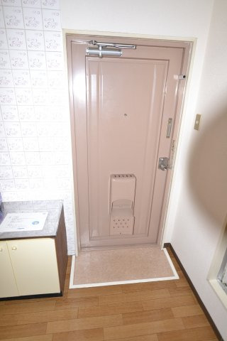 玄関　別号室の画像です。ご参考下さい