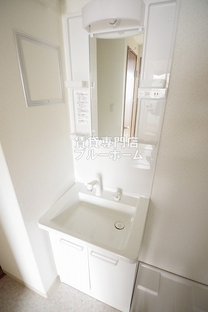 洗面設備　独立洗面台あります！