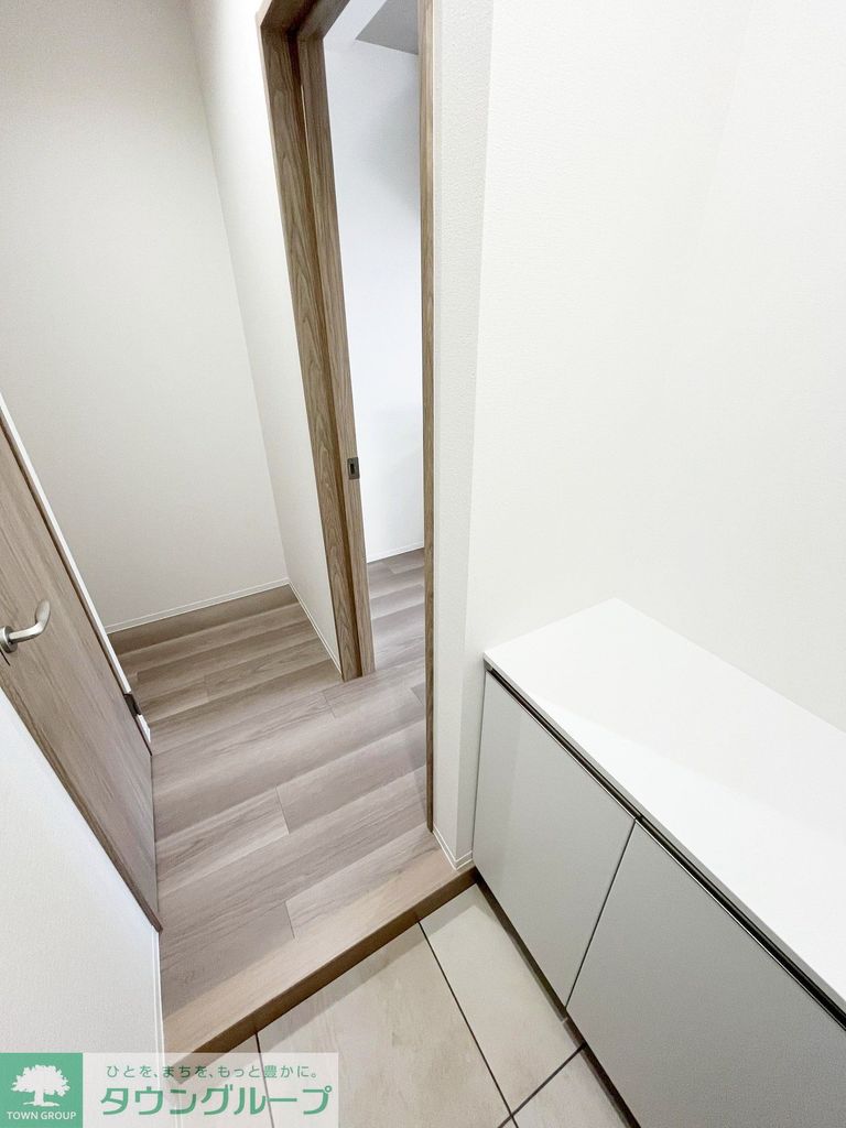 玄関　★お部屋探しは株式会社タウンハウジング東京まで★
