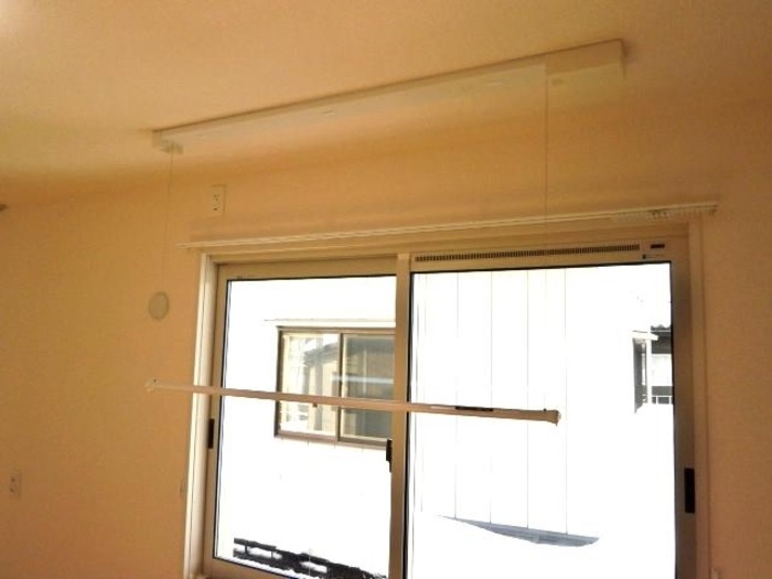 その他設備　室内物干し