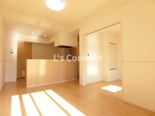 居室・リビング　１２．８帖のＬＤＫ。