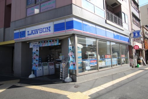 コンビニ　ローソン 文京大塚三丁目店（コンビニ）まで302m