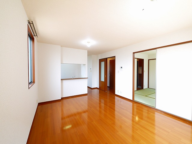 居室・リビング　ゆったりとした居間です