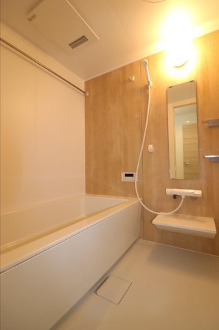 バス・シャワールーム　一坪風呂