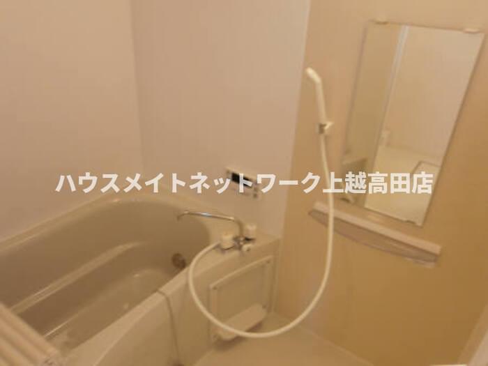 バス・シャワールーム　浴室