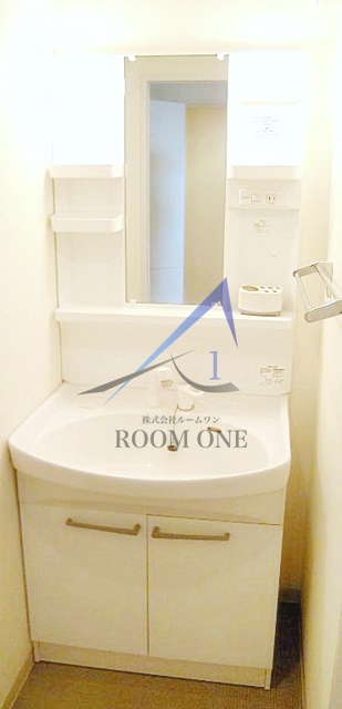 洗面設備　洗面台です。