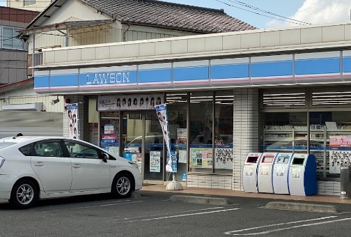 コンビニ　ローソン 川崎生田二丁目店（コンビニ）まで415m