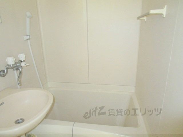 バス・シャワールーム　風呂