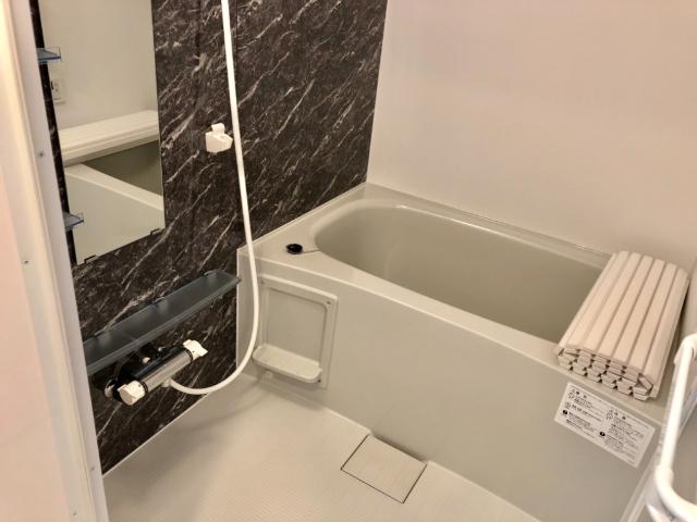バス・シャワールーム　バス