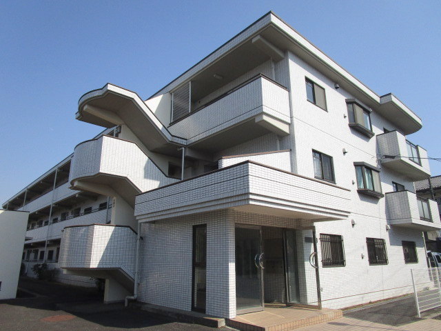 建物外観　2022年2月大規模リノベーション済マンション