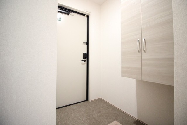 D-ROOM平田台の玄関写真